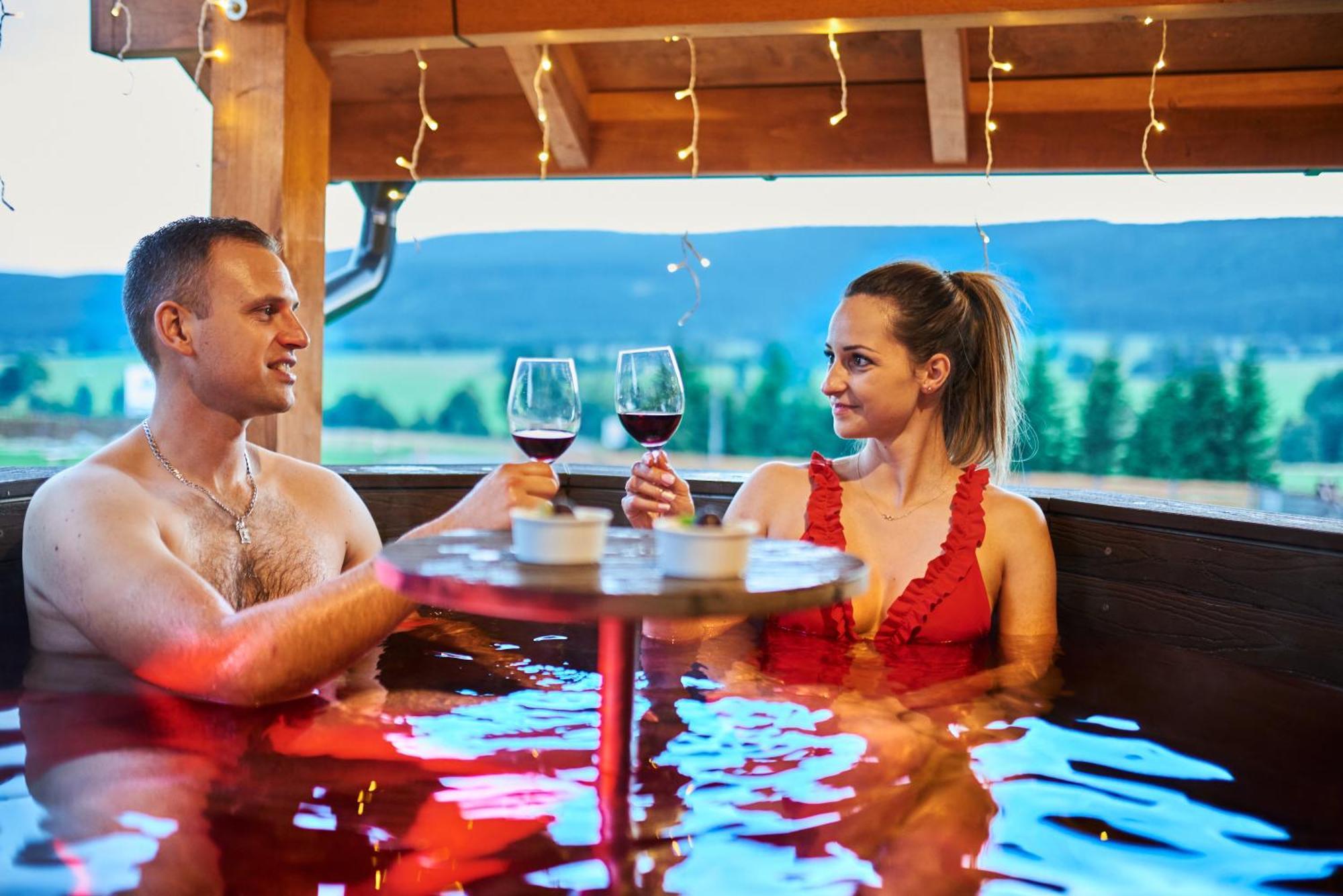 Osada Orlica Klimatyczne Domki Z Widokiem Na Gory I Termalnym Spa Sauna Jacuzzi 4 Km Od Zieleniec Ski Arena Lasowka Экстерьер фото